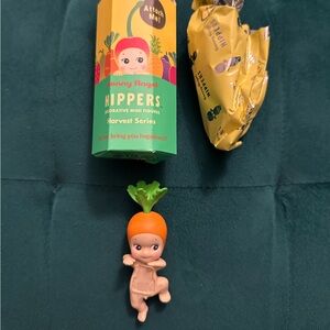 Sonny Angel Carrot Hipper